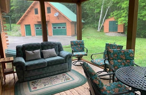 Island Falls House | Family Lake House in Island Falls