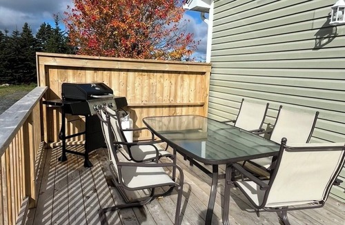 New Harbour House | Family-sized home, 3 minute drive to Dildo Brewery