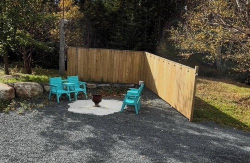 New Harbour House | Family-sized home, 3 minute drive to Dildo Brewery