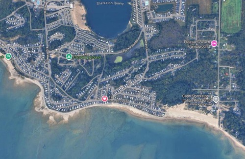 Sherkston Other | Famous Sun Restreat Resort & Lake Erie Beach, Steps to Beach with Beach View, 30 KM to Niagara Falls Park, Sleep 8