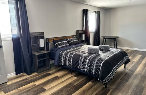 Madoc House | Farm House hot tub/ATV Trails/Private Lake Access