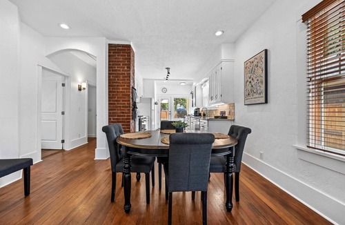 North End House | Fetch, Dine, & Unwind | Walkable Cottage Steps to North End Favs | Fun Times in Backyard!