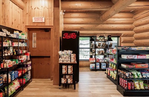 Fiddler Lake Resort House | Fiddler Lake Resort - Deer 76