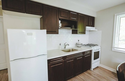Bobcaygeon Cottage | Finch Cottage - 2-Bedrooms - Family Friendly