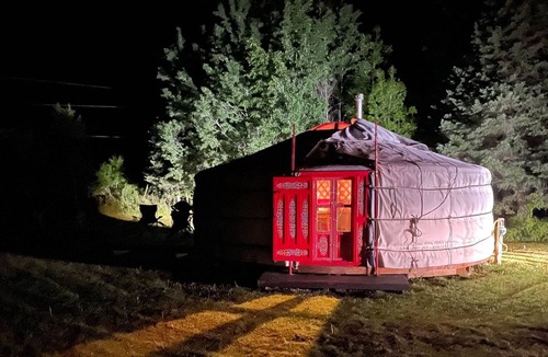 Arnstein Apartment | Fish's Yurt - Romantic Luxury Experience