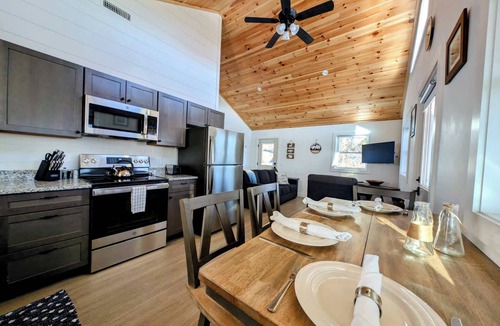 Sullivan House | Fishing Cabin w/Fire Pit & 5 minute walk to the beach