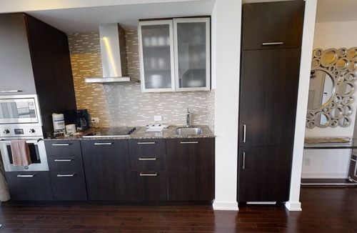 Toronto Entertainment District Apartment | Fully-Equipped 3-BR Condo in DT Toronto