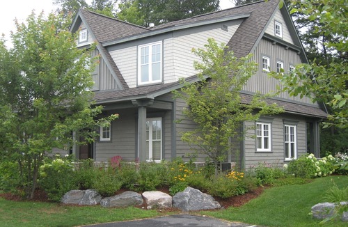 Seguin Cottage | Fully equipped cottage on Lake Joseph at Rocky Crest, Lakeside development.