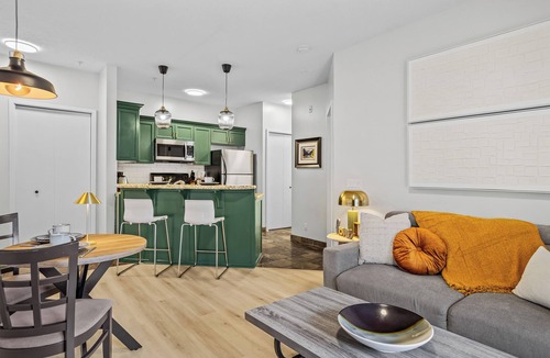 Canmore Apartment | G222 Family & Children Friendly- Water Slide, Kid's pool, Hot tub, Free Parking