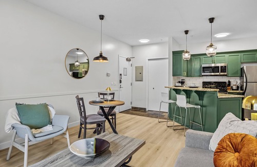 Canmore Apartment | G222 Family & Children Friendly- Water Slide, Kid's pool, Hot tub, Free Parking