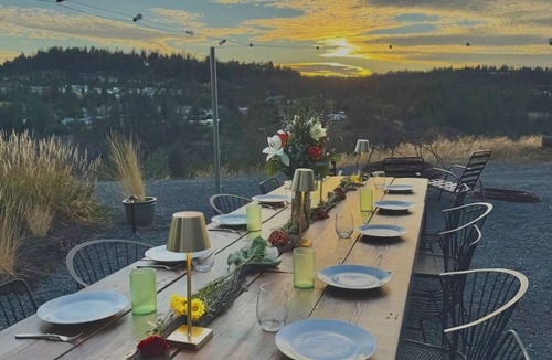 Cliff - Cannon Apartment | Garden Bodega on Sunset Ridge, Near Downtown, Hot tub, all with Panoramic View