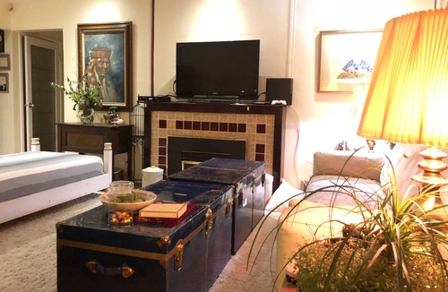 Sappertown Bed & Breakfast | garden retreat I