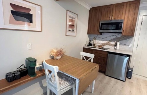 Saanich East House | Garry Oak Meadows