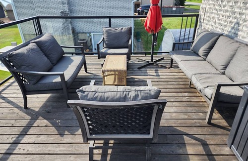 Victoria Harbour House | Georgian Bay 5 bedroom waterfront , large deck .Quiet family neighbourhood.