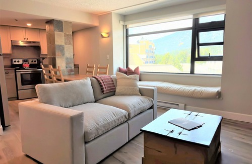 Whistler Village Hotel | Gibbons Life Accommodations