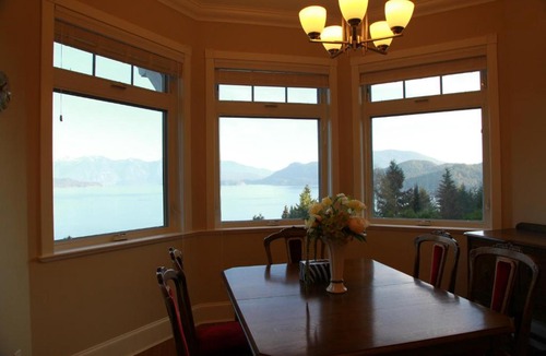 Gibsons Bed & Breakfast | Gibsons Villa