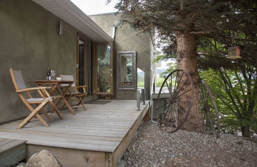 Okanagan-Similkameen House | Gjoa's Vineyard - The Véraison Guest Room