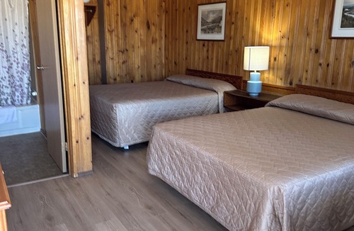 Haines Junction Hotel | Glacier View Inn