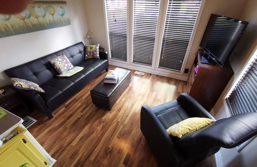Sherkston Cottage | Glamping 3-bedroom cottage in Sherkston Shores Family Resort with a large yard.