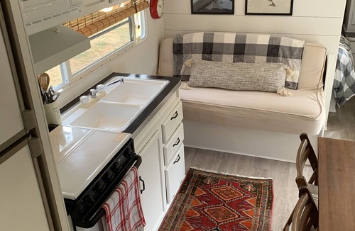 Regional District of Nanaimo House | Glamping Getaway in the country.