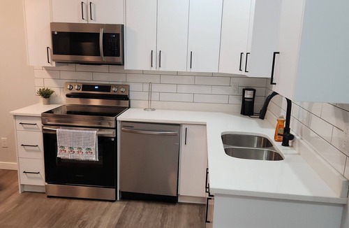 Saskatoon House | Go-HabitAt: Home away from Home
