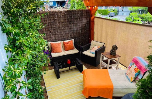 Shawnigan Lake Condo | Good Life (lower Suite) @ Shawnigan Beach Resort.