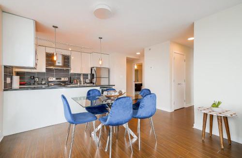 Crosstown Apartment | Gorgeous Unit with Beautiful City Views