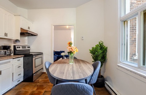 Mile End Apartment | Grand 4BR – Your Spacious Mont-Royal Retreat