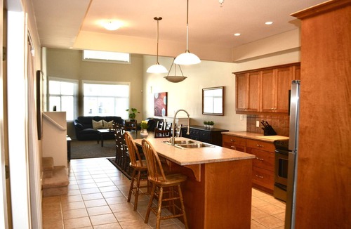 Sicamous Condo | Grandview Shores - Unit 203