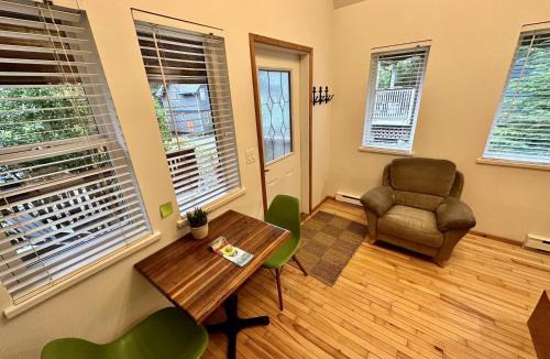 Ucluelet Ski Chalet | Great Cabin In Close To Walking Trails And Beaches - 13T