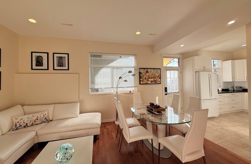 Burnaby House | Great Vancouver Private Room with Private bathroom & Free Parking