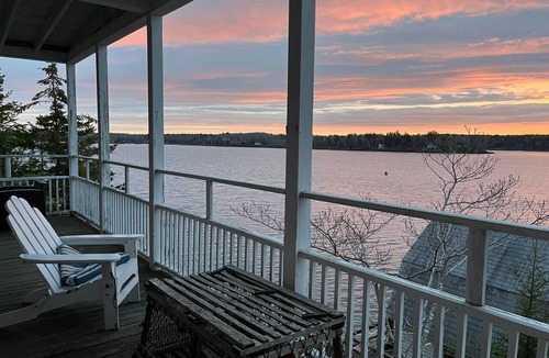 East Boothbay House | Green Landing: A spacious 4-bedroom house in East Boothbay, ME, with ocean views.