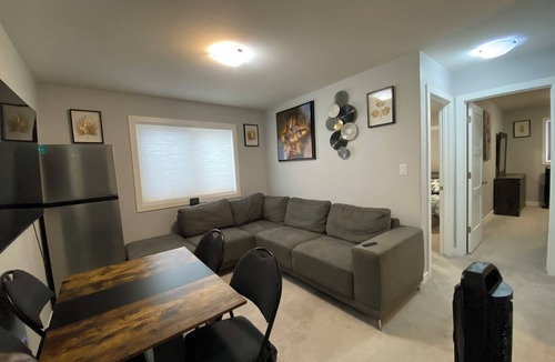 Regina House | Greensville 4Bedroom 3 Bathroom Suite in the Greens East Regina - Just like home
