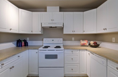North End Condo | Ground Floor Walk out Downtown Kelowna by the Lake!