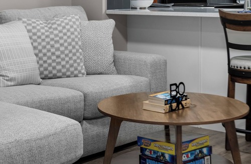 Southeast Calgary House | Guest Suite in the SE| Near South Health Campus/Seton YMCA , Shopping &Amenities