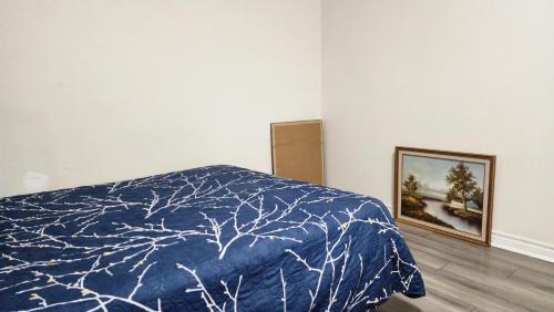 Brampton Apartment | Guest suite with great comfort