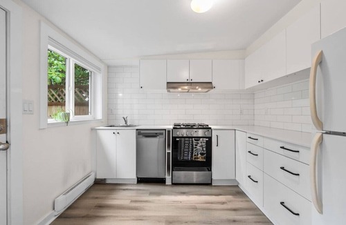 Downtown Eastside House | Guesthouse in Strathcona | 1BD/1BA + Patio