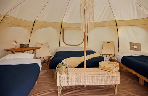 Rawdon Hotel | Hôtel UNIQ - Forêt Ô Cascades - Tentes Glamping