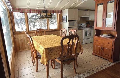 Baie-St-Paul Ski Chalet | Habitat 175 - Country house, river view