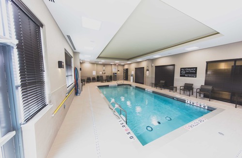 Bolton Hotel | Hampton Inn & Suites by Hilton Bolton