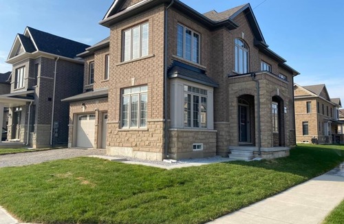 Mount Pleasant House | Happy | Fun | Love | Family | Laugh | Live | Love | VRBO | 6BR 3.5 BTH 12 People