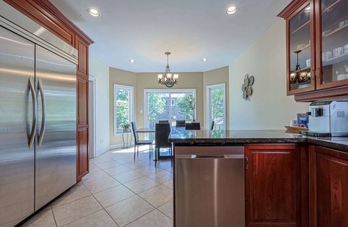 Richmond Hill House | Harmony House: 7-BR Multi family & Group Oasis with Dual Living
