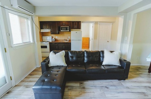 Bobcaygeon Cottage | Heron Cottage - 3-Bedroom Cottage – Family Friendly