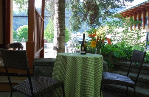 Nelson House | "Herridge Lane Suite" in VICTORIA FALLS GUESTHOUSE