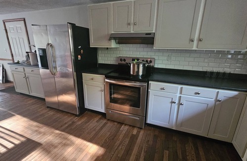 Falmouth House | Hideaway on the Lake. Your family stay in Maine