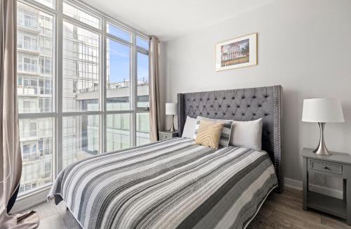 CityPlace Apartment | High Floor 1 Bedroom plus Den Condo Iceboat Terrace Downtown Toronto