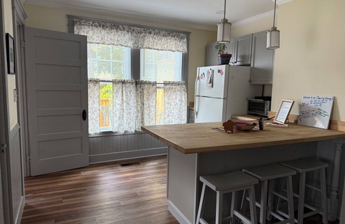Bangor House | Historic Duplex with new updates perfect for Short or Extended Stays 3BR