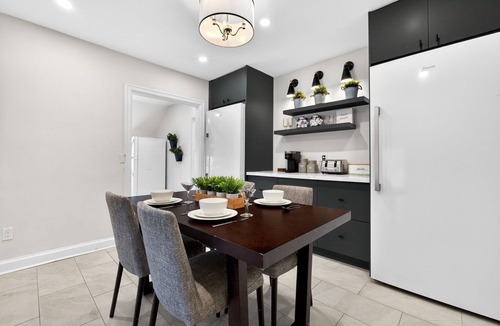 Sunnyside House | Historic Home in Kingston, Summer Getaway-Sleeps 10