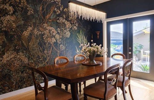 Inglewood House | Historic Inglewood- Modern 3BR, Garage & Patio-Walking distance to Stampede