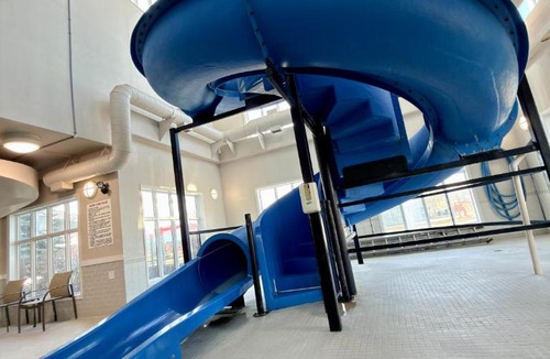 Airdrie Hotel | Holiday Inn Express Airdrie by IHG